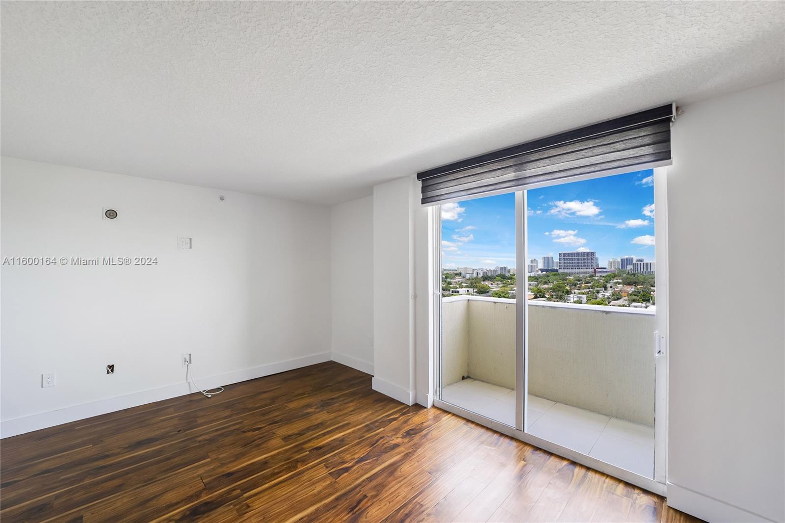 THE ASTON CONDO - Residential