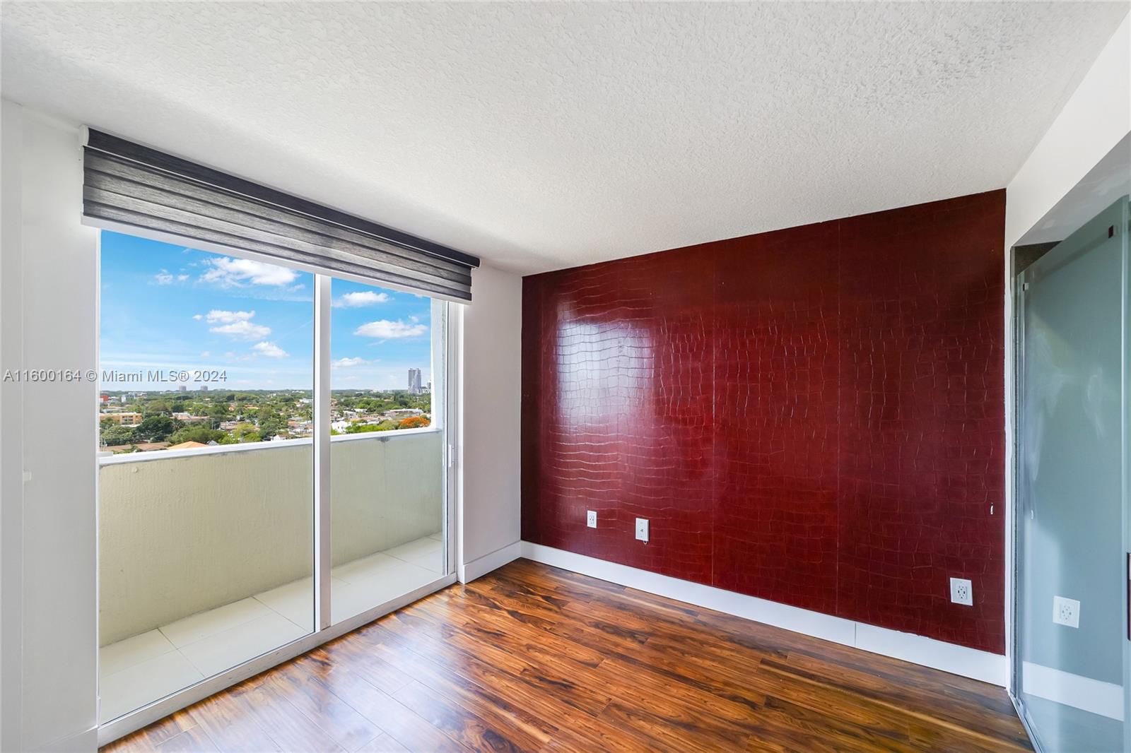 THE ASTON CONDO - Residential