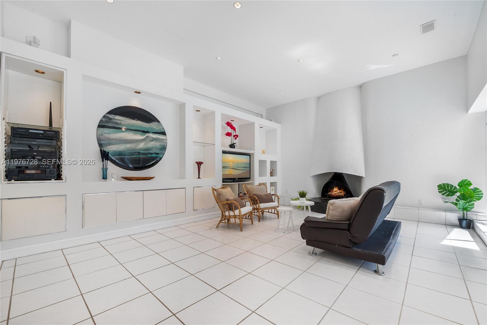 OMNI ESTATES 2ND ADDN - Residential