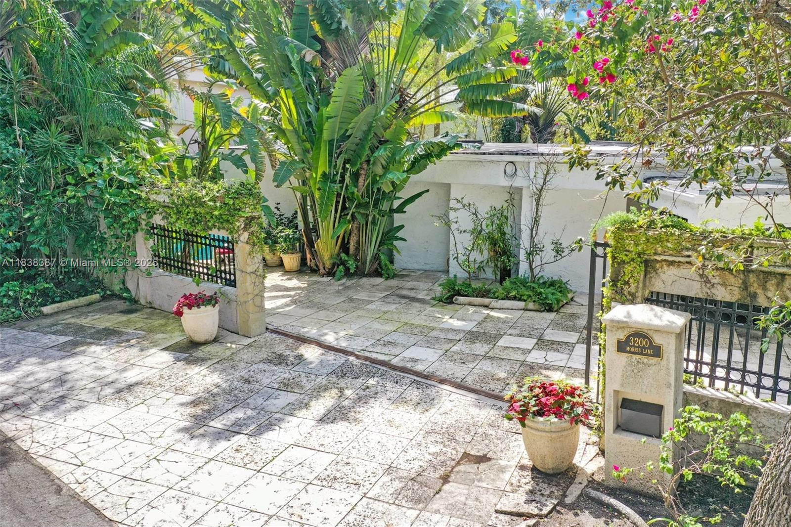 3200 Morris Lane