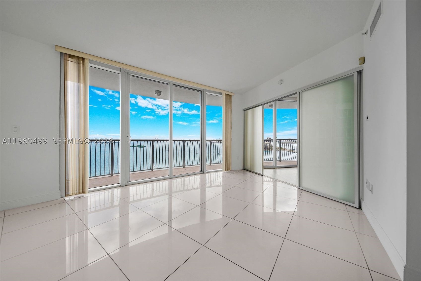 1750 N Bayshore Dr 2001