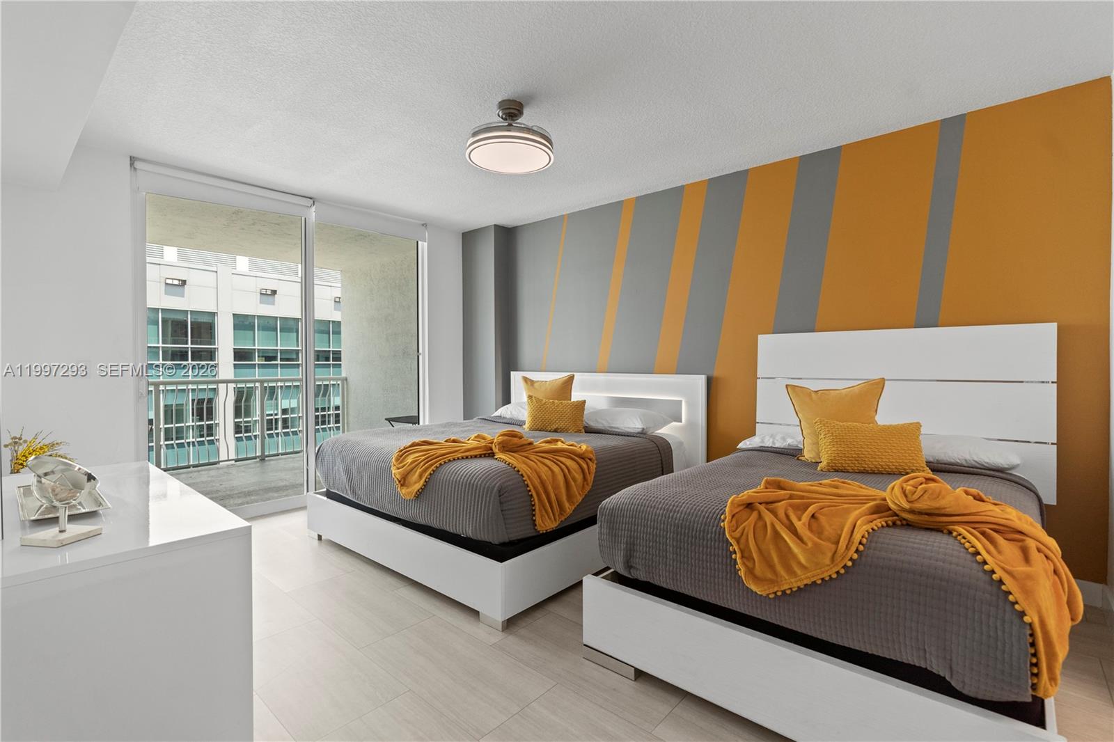 THE CLUB AT BRICKELL BAY - Residential