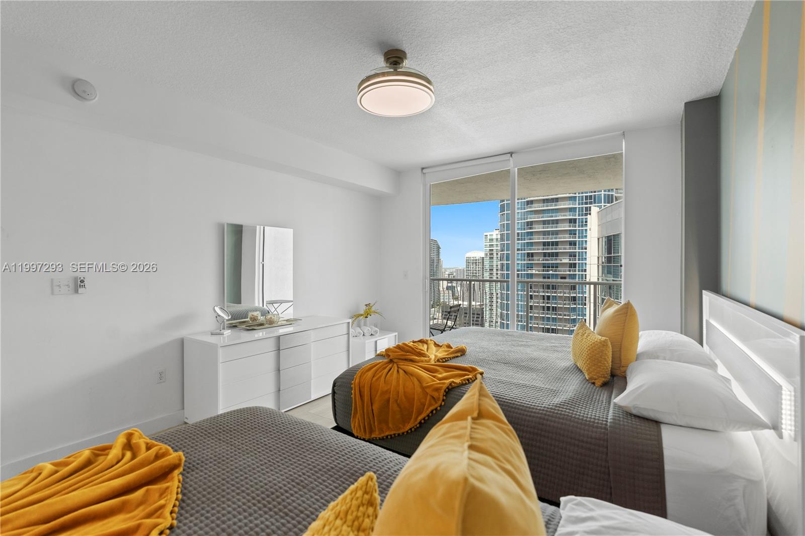 THE CLUB AT BRICKELL BAY - Residential