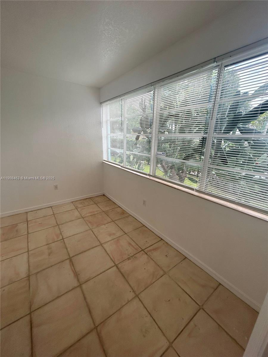 NORMANDY WATERWAY SUB - Residential Lease