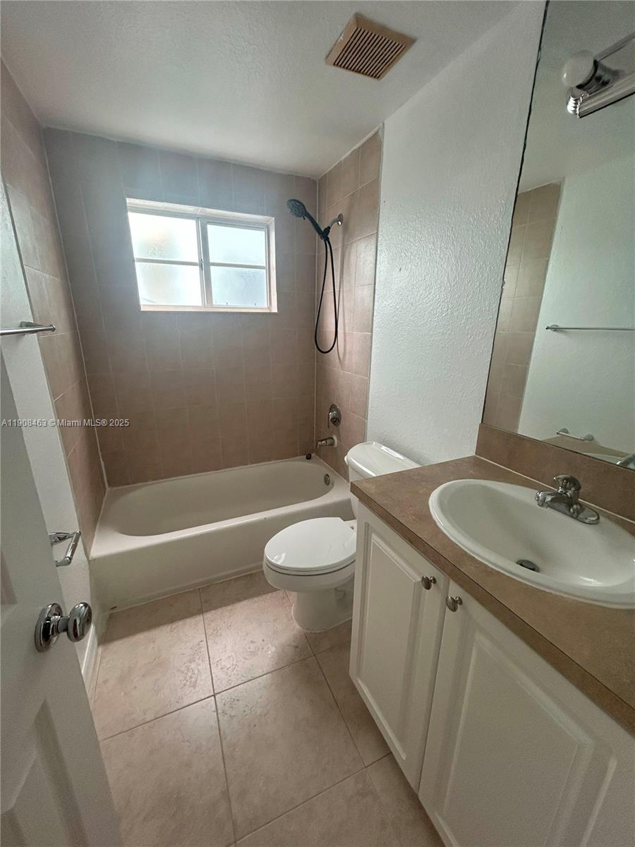 NORMANDY WATERWAY SUB - Residential Lease