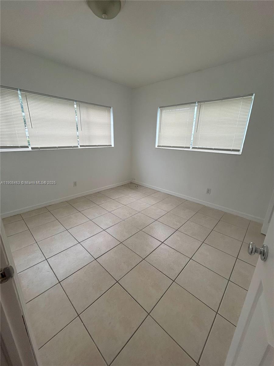 NORMANDY WATERWAY SUB - Residential Lease