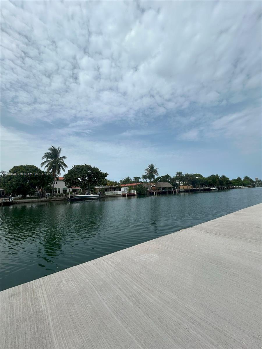 NORMANDY WATERWAY SUB - Residential Lease