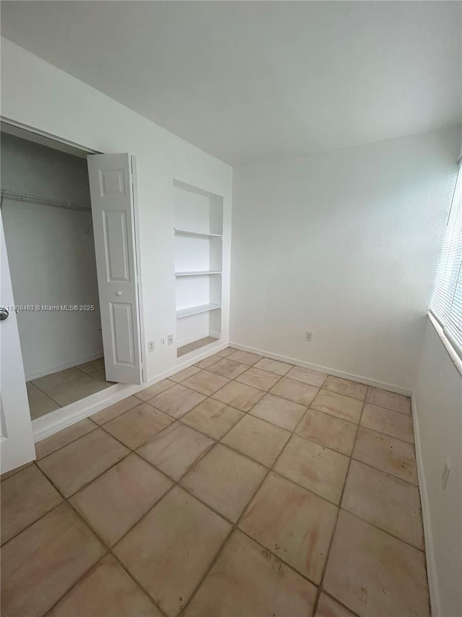 NORMANDY WATERWAY SUB - Residential Lease