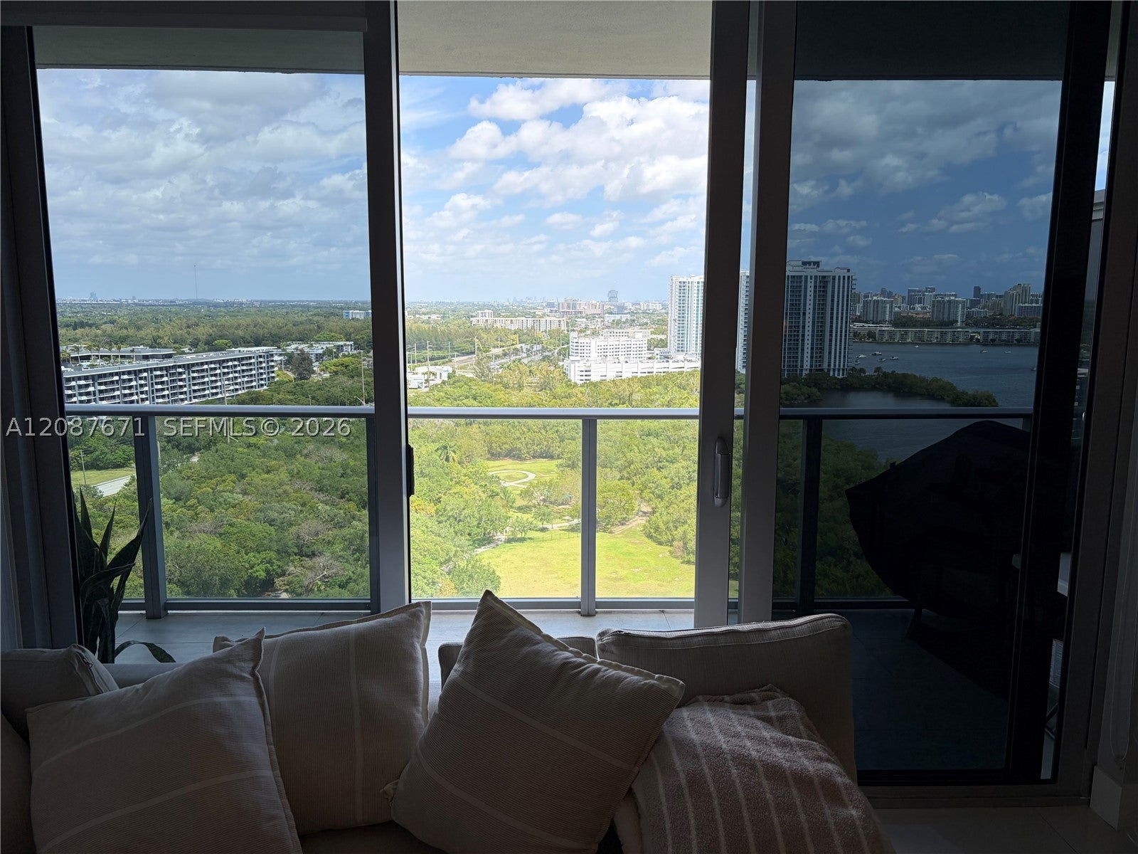 16385 Biscayne Blvd 2104