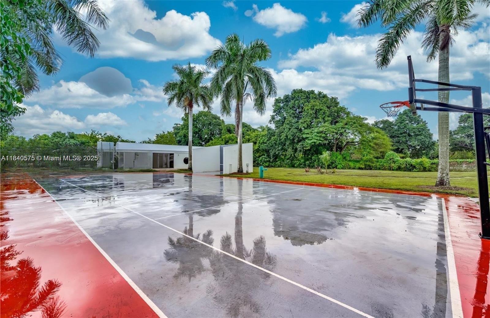 EVERGLADES SUGAR & LAND - Residential Lease