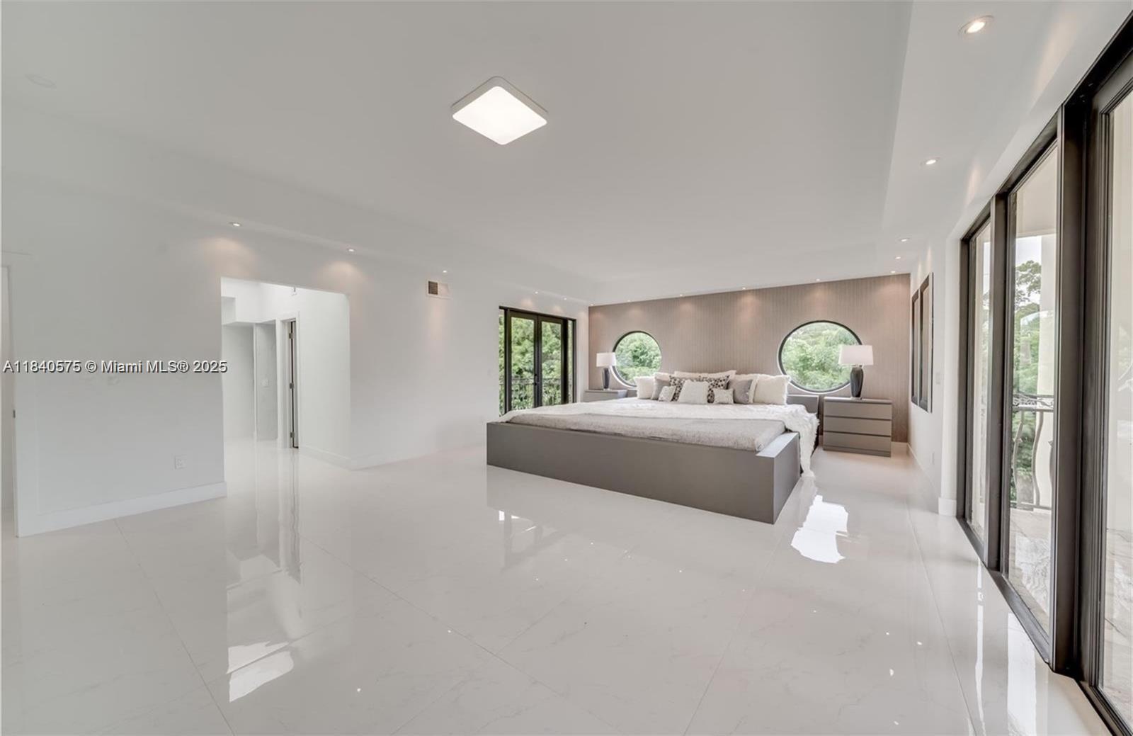 EVERGLADES SUGAR & LAND - Residential Lease