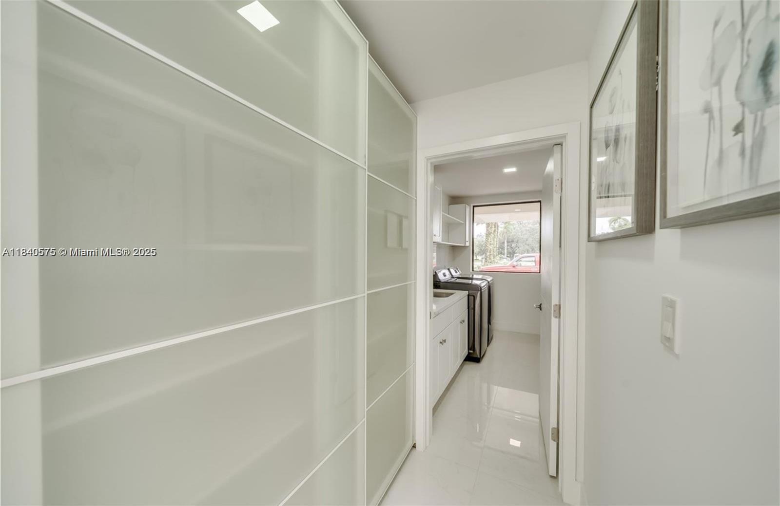 EVERGLADES SUGAR & LAND - Residential Lease