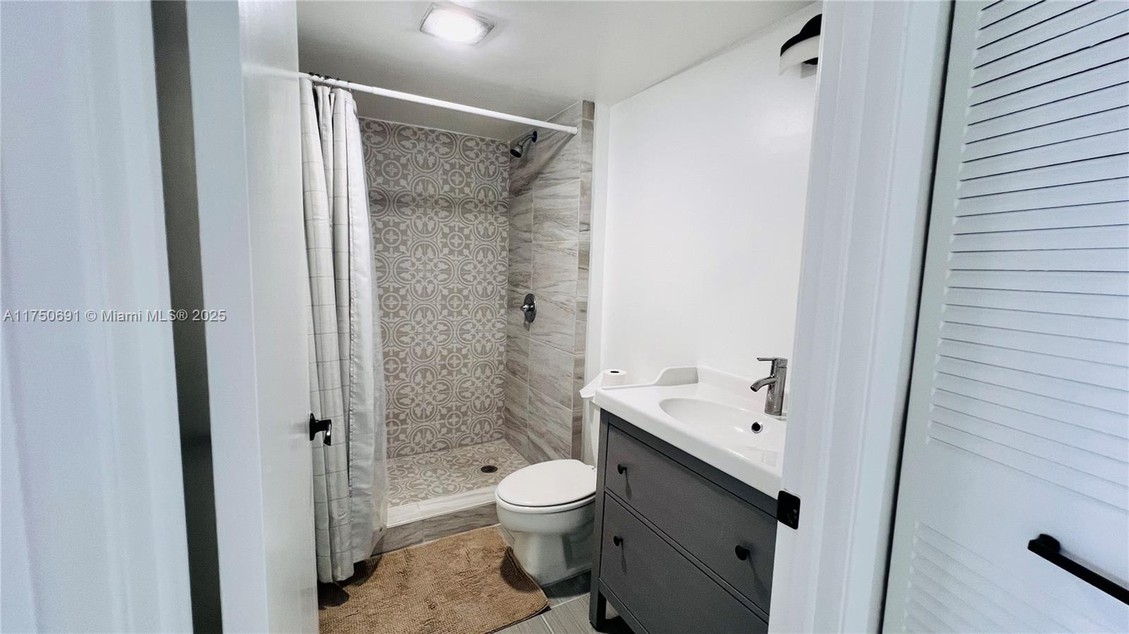 WATERVIEW CONDO - Residential