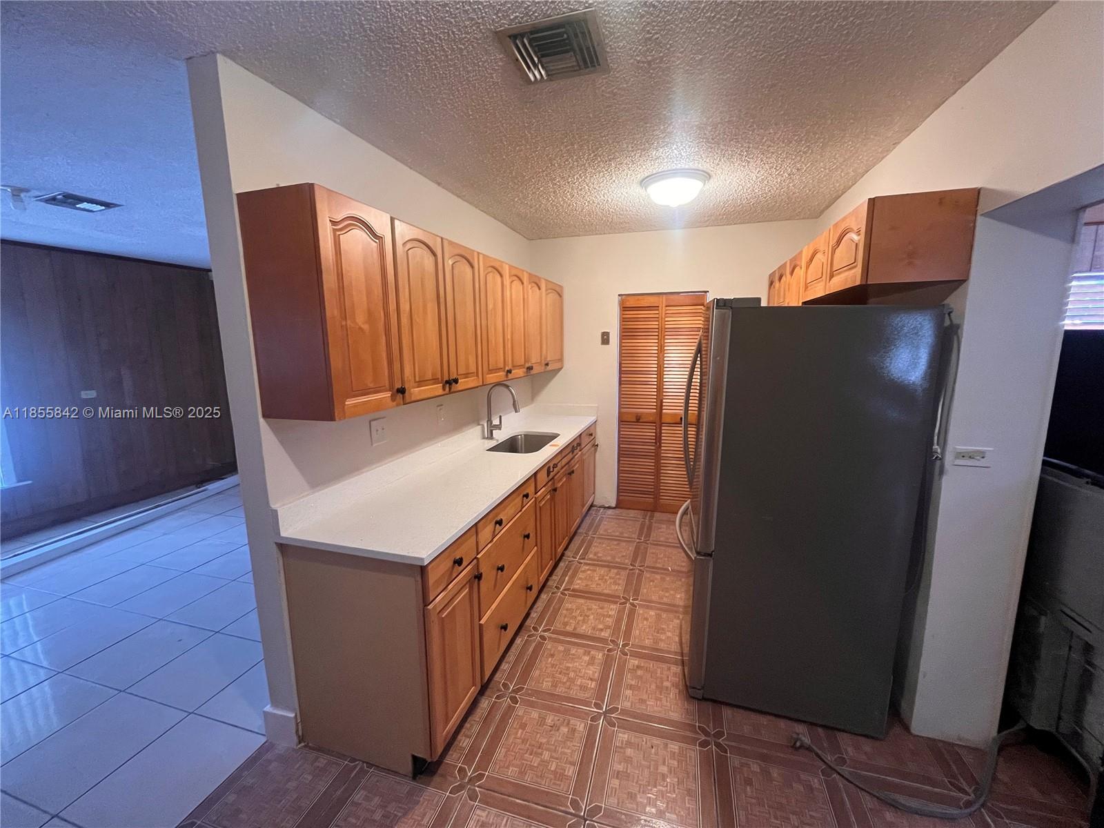1330 NE 212 terr