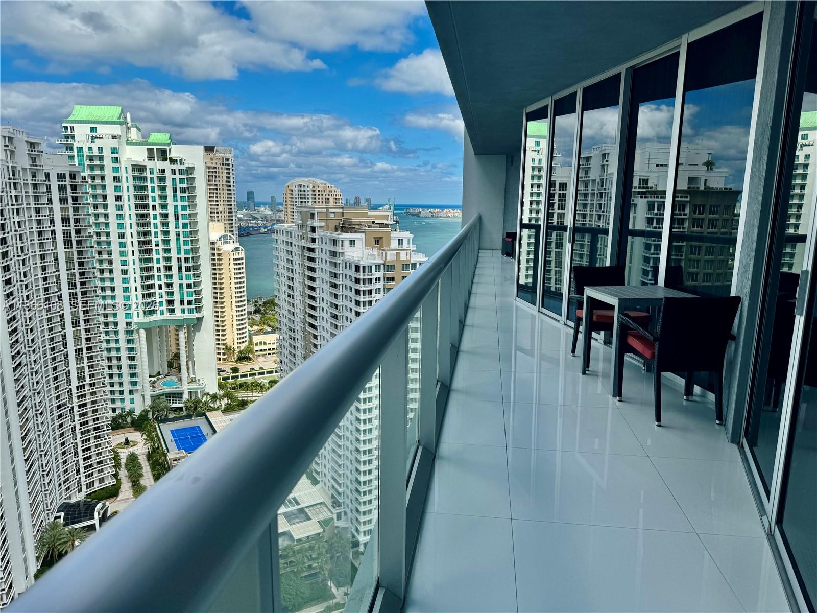 ICON BRICKELL 2 - Residential