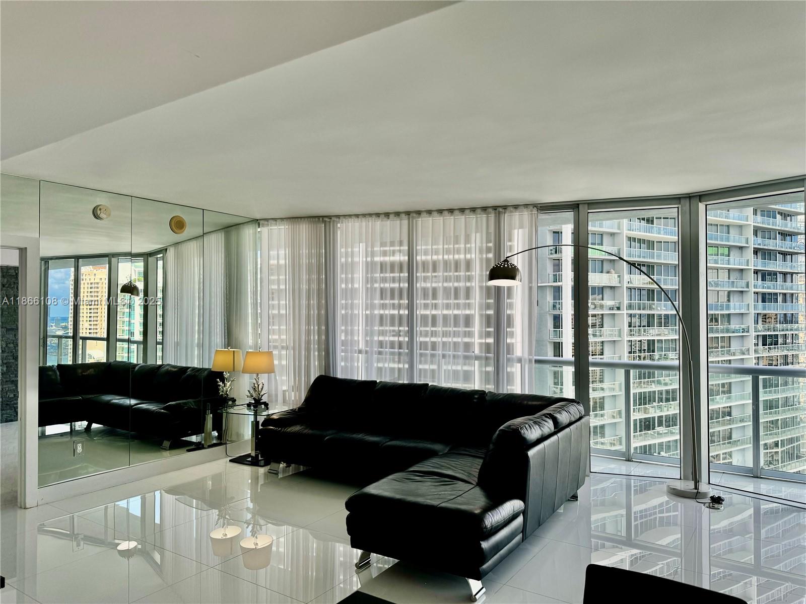 495 Brickell Ave 3504