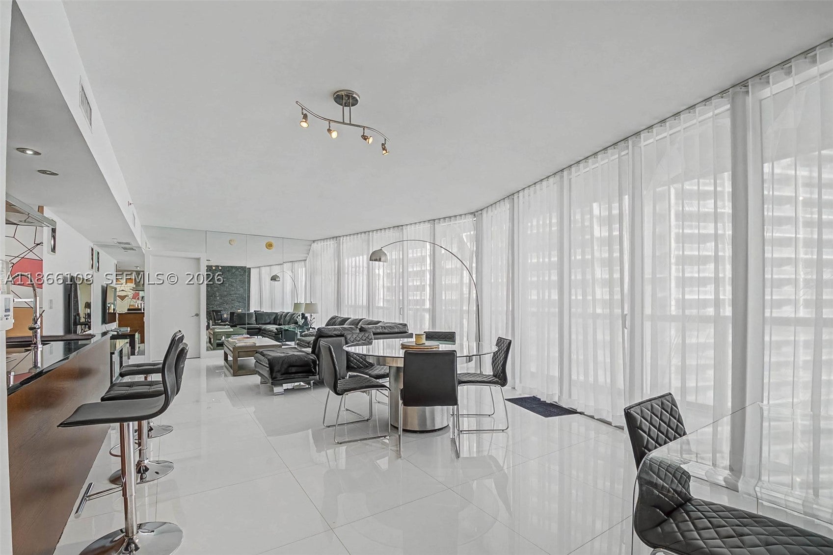 495 Brickell Ave 3504