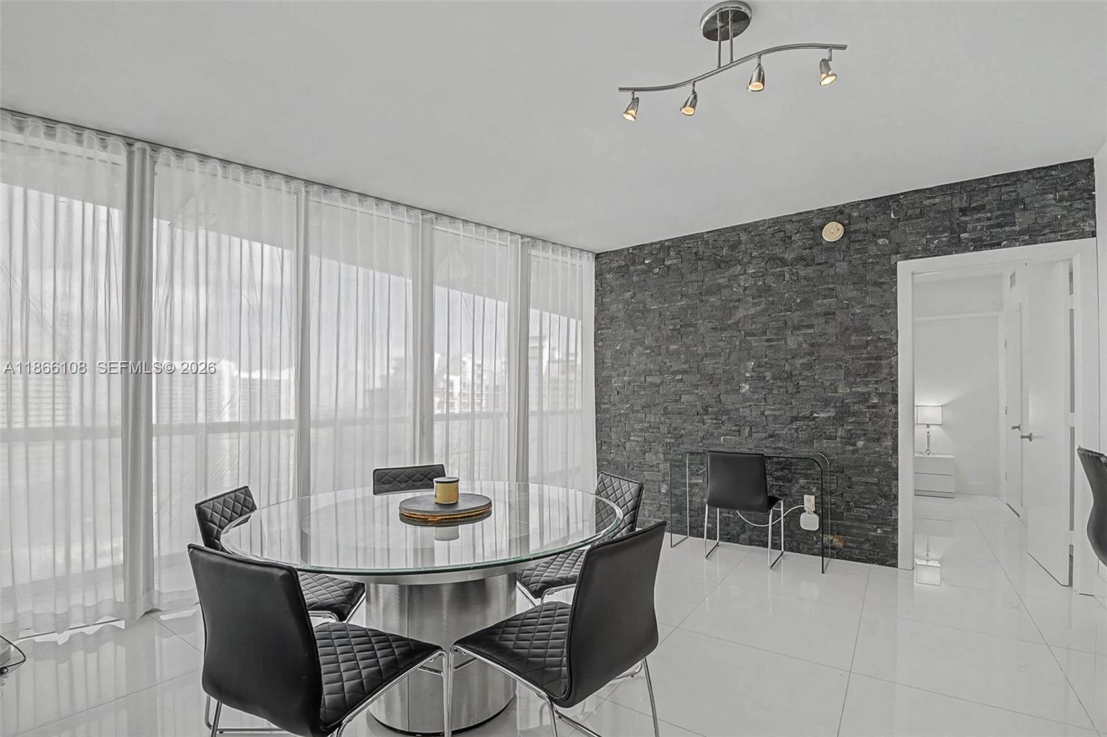 ICON BRICKELL 2 - Residential