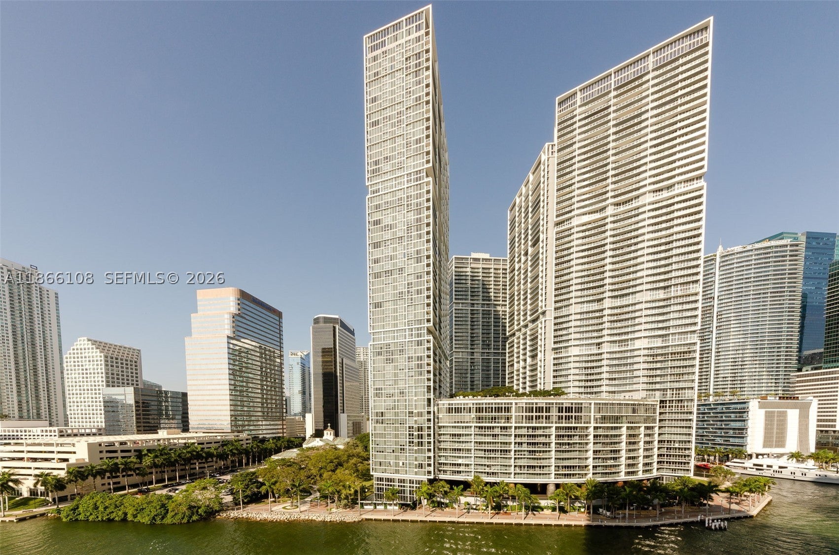 495 Brickell Ave 3504