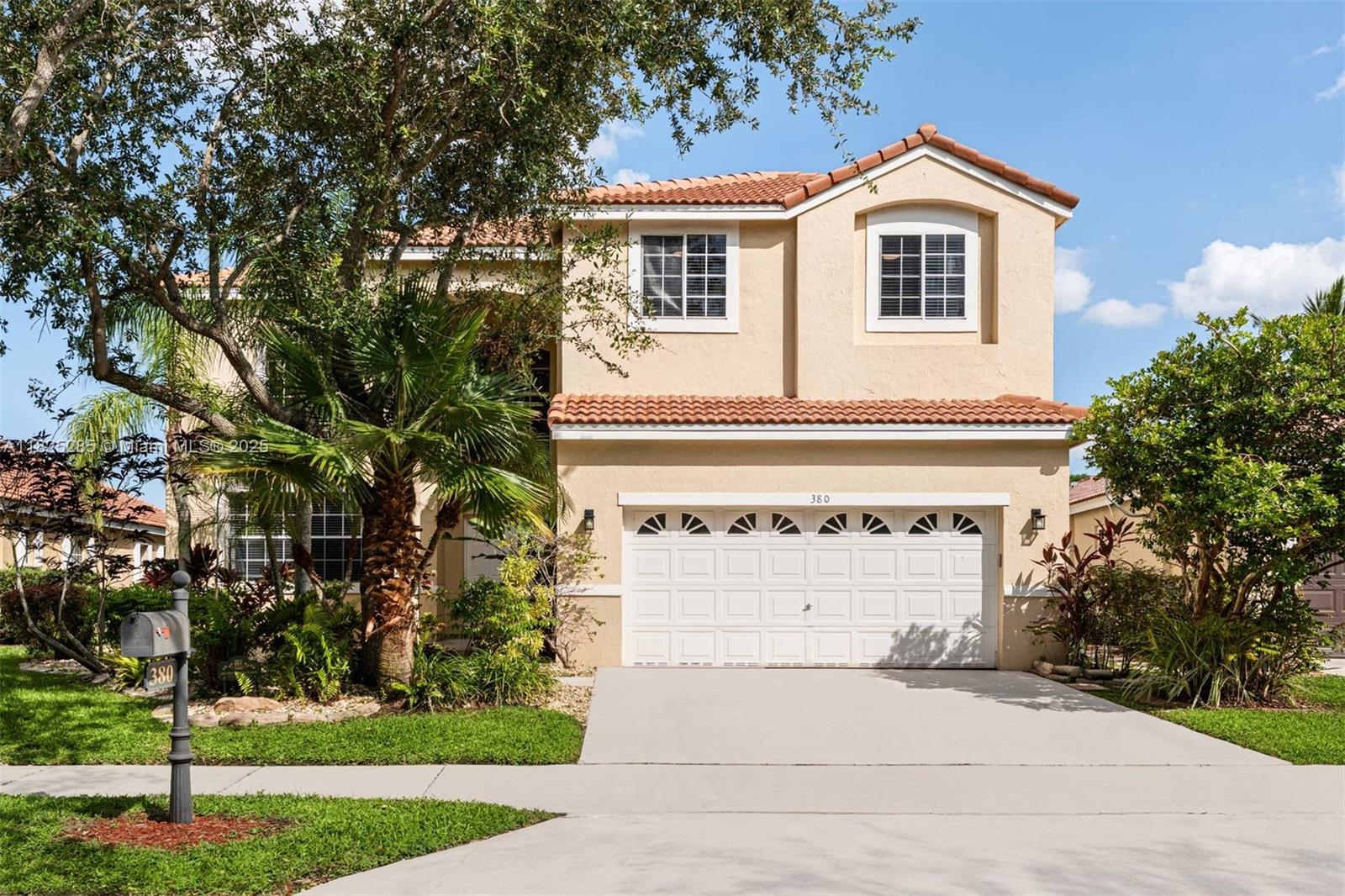 380 Cambridge Dr 0