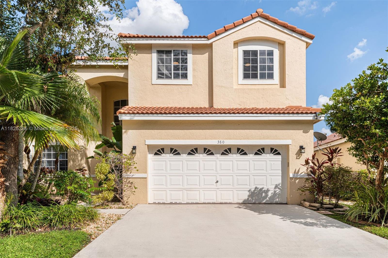 380 Cambridge Dr 0