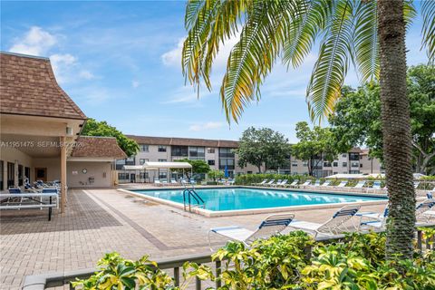 4960 E Sabal Palm Blvd 301 Tamarac FL 33319