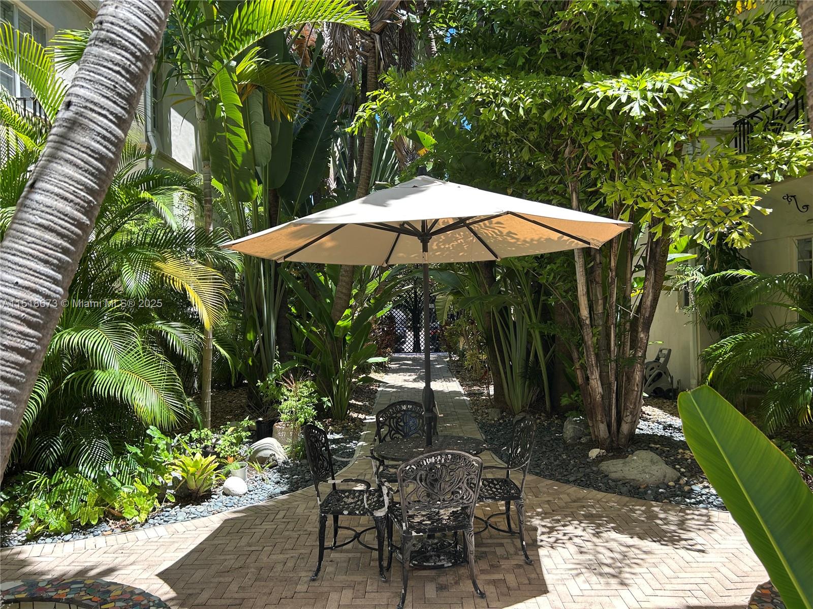 LES JARDINS OF SOUTH BEAC - Residential