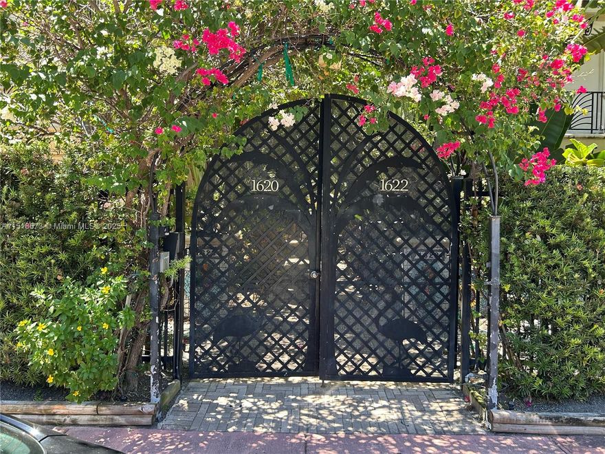 Vacant fully furnished apt for your immediat enjoyment. Enjoy the privilege of living in this exclusive and unique 2nd floor corner unit in an original Mediterranean building. Mediterranean architecture and beautiful mosaic murals surround the entryways and stairways.
Building has been freshly painted, remodeled with new floors for common spaces and new security fence & entrance. The apartment features a spacious kitchen, upgraded cabinets, washer/dryer, utility closet,  and central AC  Right next to Lincoln Road Mall, a few blocks from the Beach, Flamingo Park.
Unique boutique building with your own private parking space just by Lincoln Rd mall.