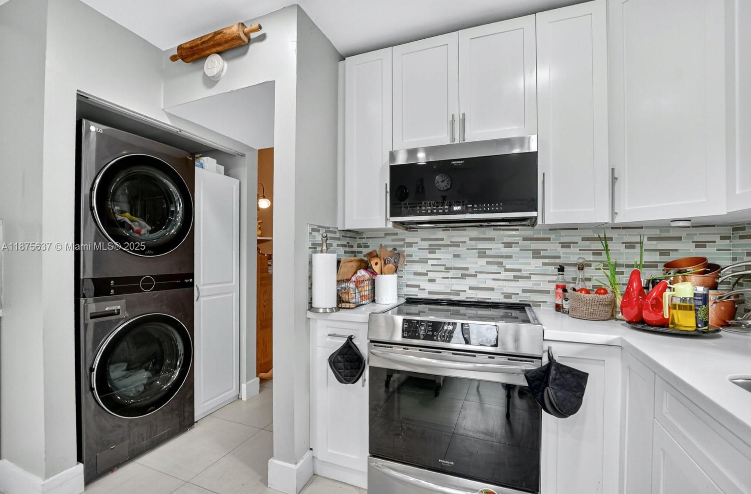 PALM GREENS AT VILLA DEL - Residential