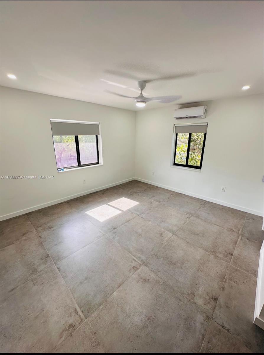 5541 NW Miami Ct 3