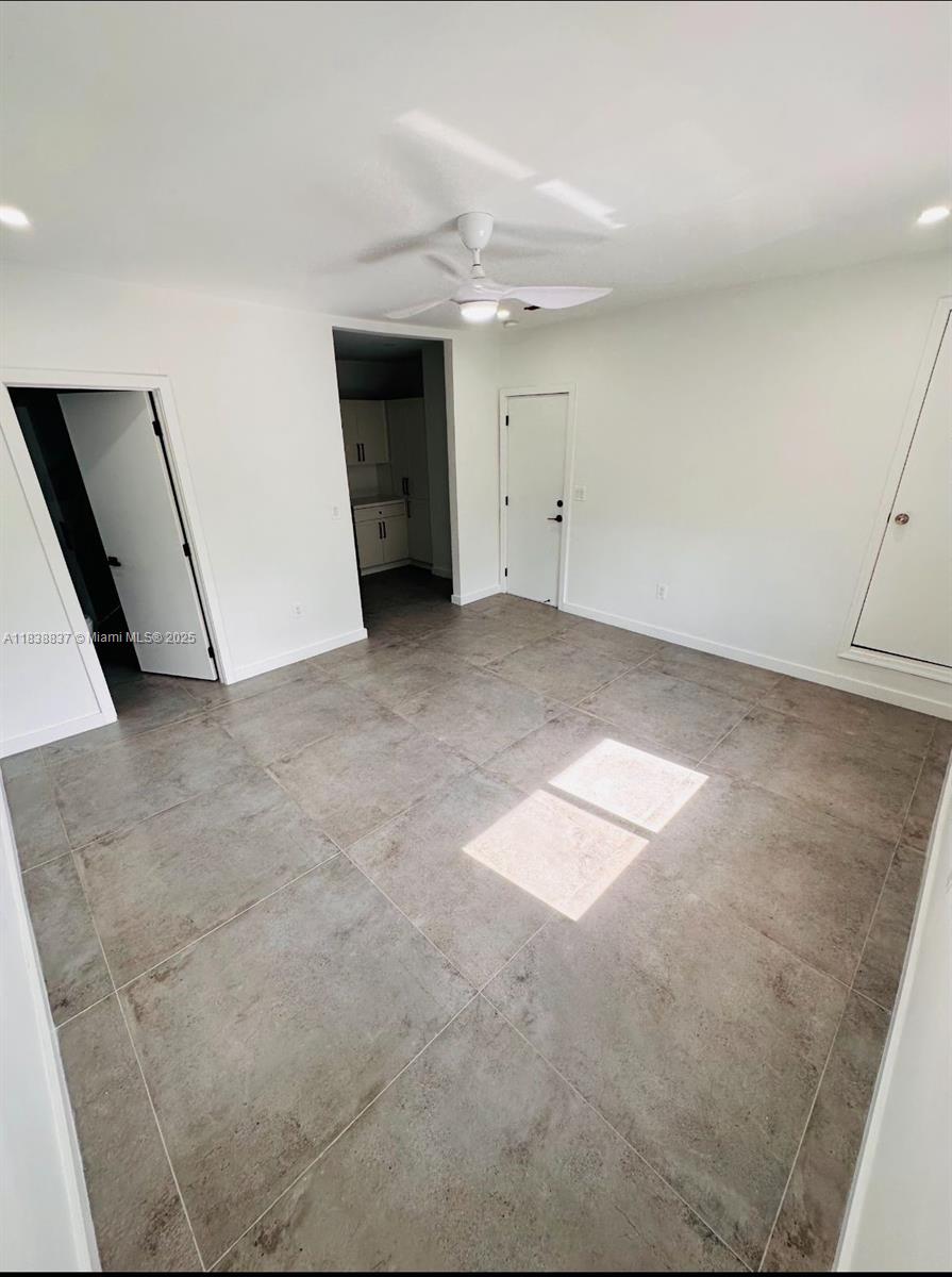 5541 NW Miami Ct 3