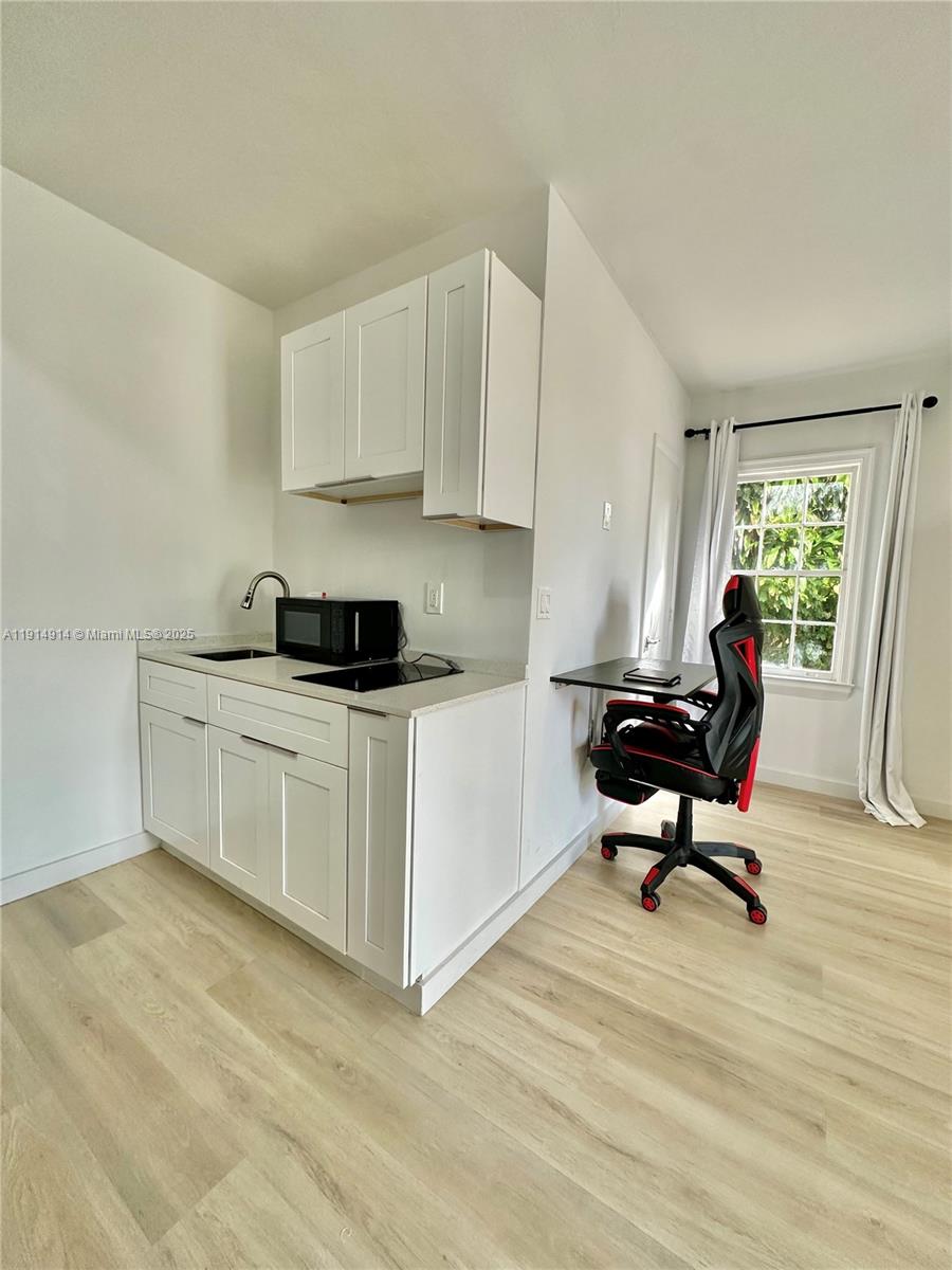 ALTOS DEL MAR NO 3 - Residential Lease