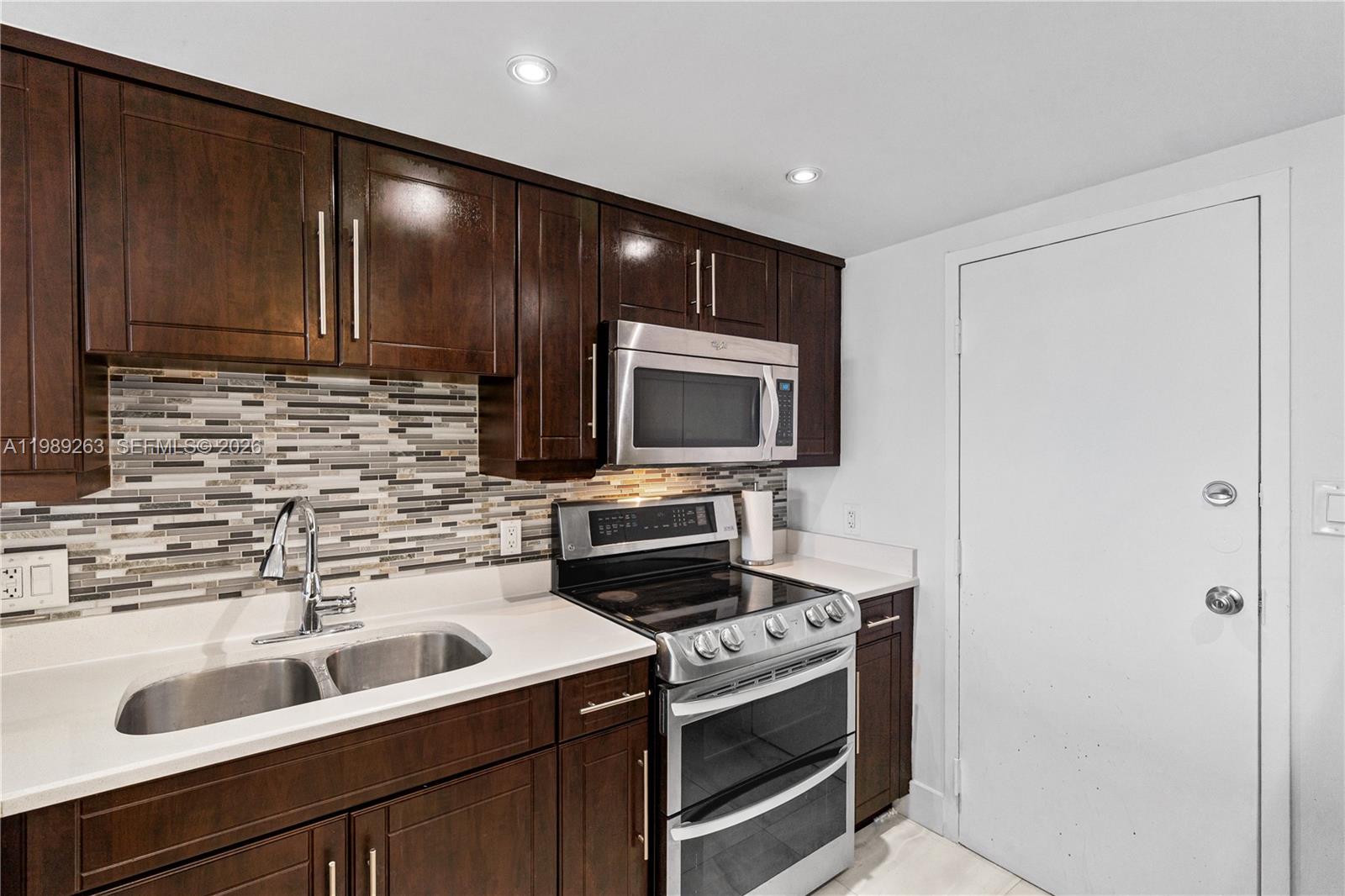 GOLDEN HORN CONDO - Residential