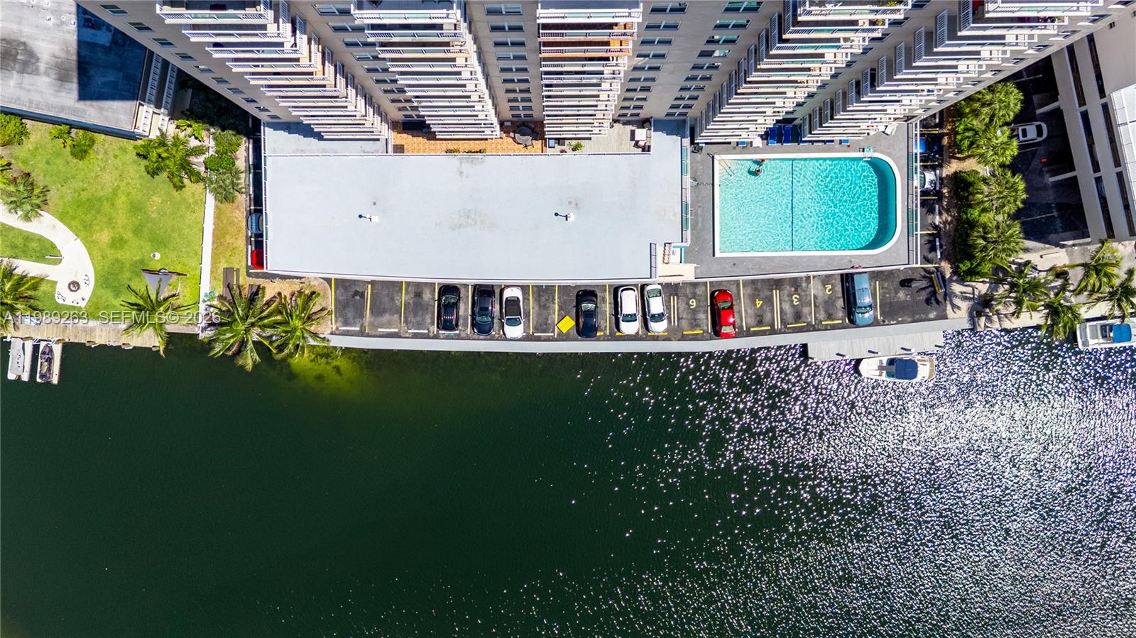 GOLDEN HORN CONDO - Residential