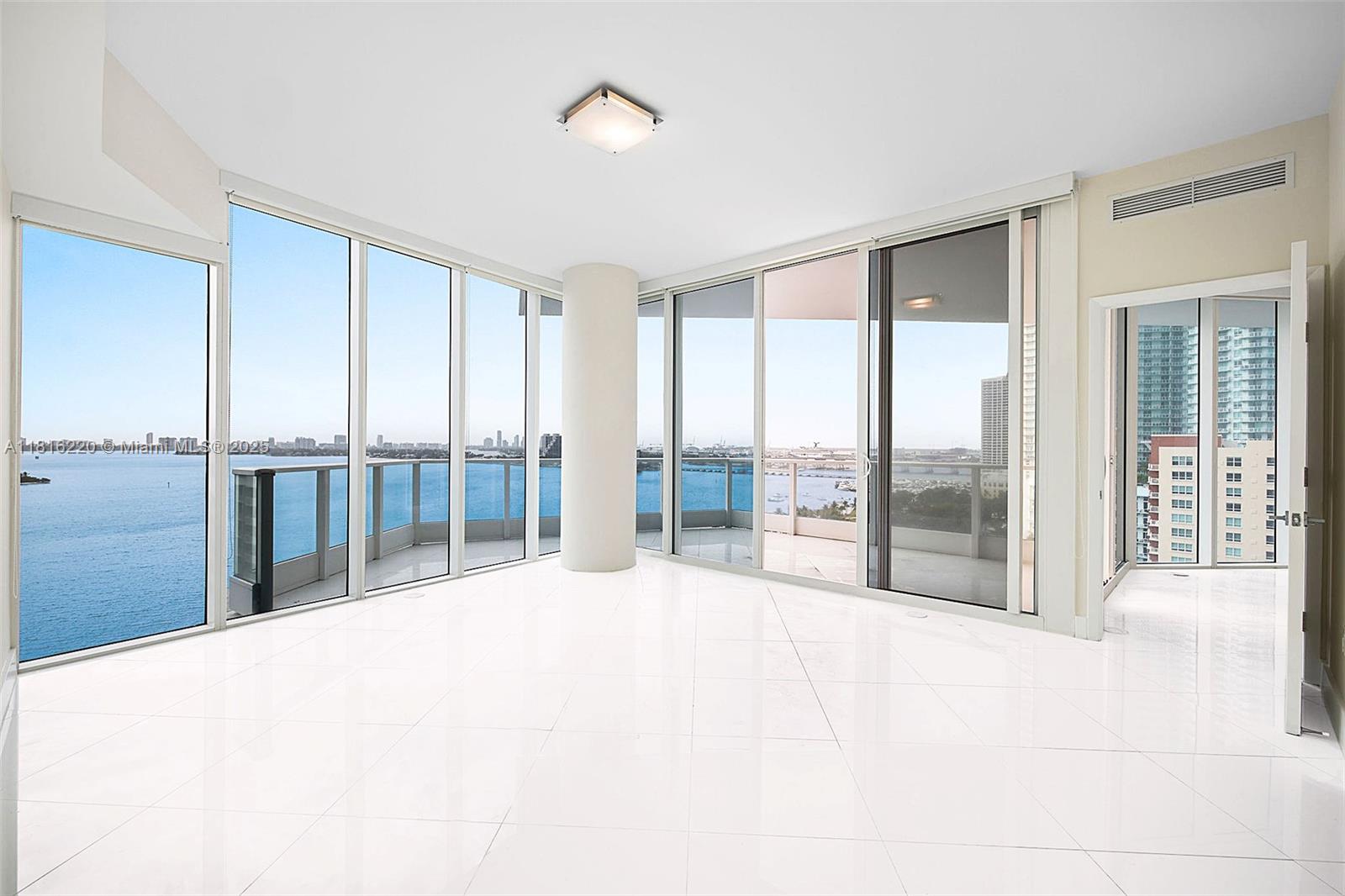 PARAMOUNT BAY CONDO - Residential Lease