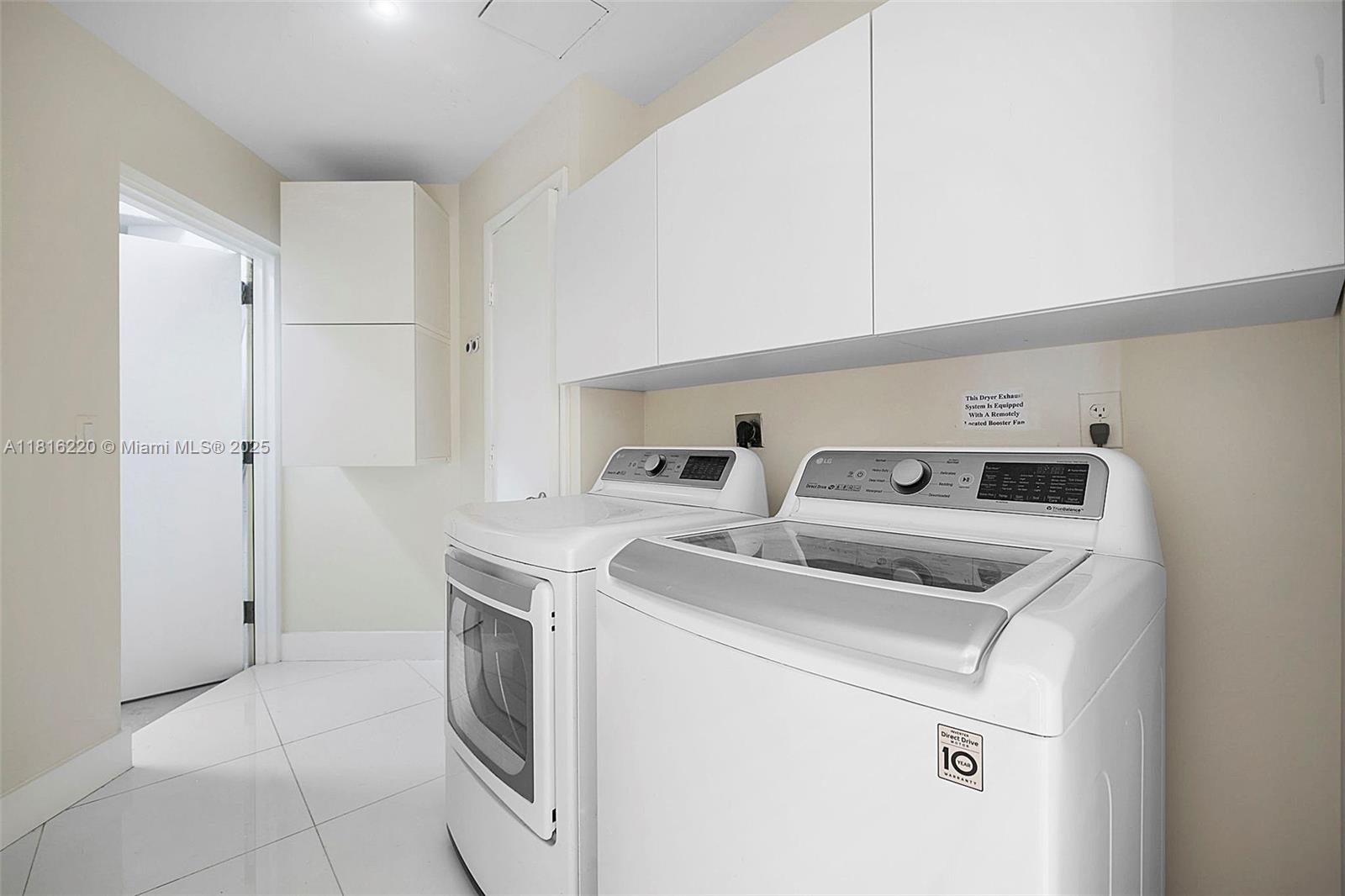 PARAMOUNT BAY CONDO - Residential Lease