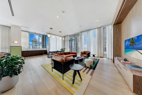 Tiny photo for 11 NE 6th St #3209, Miami, FL 33132 (MLS # A12045533)