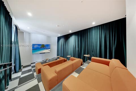 Tiny photo for 11 NE 6th St #3209, Miami, FL 33132 (MLS # A12045533)