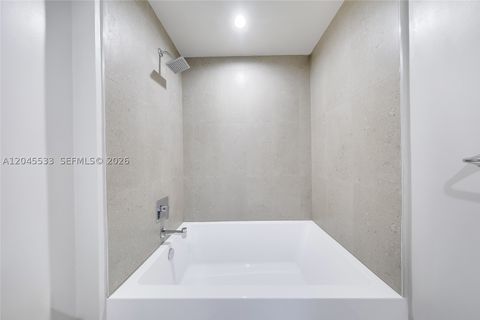 Tiny photo for 11 NE 6th St #3209, Miami, FL 33132 (MLS # A12045533)