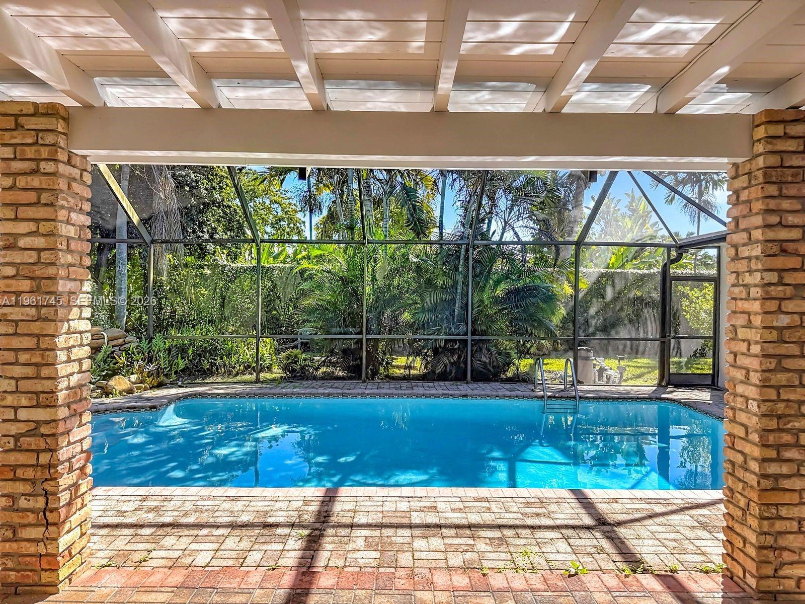 DELPHI VILLAS - Residential