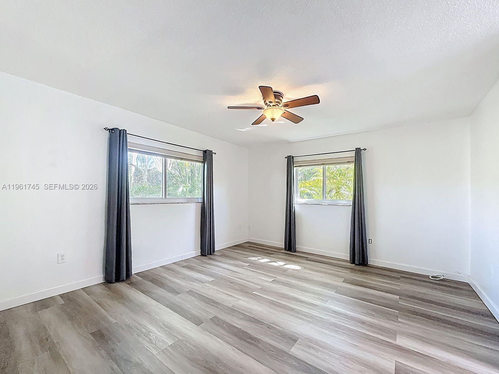 DELPHI VILLAS - Residential