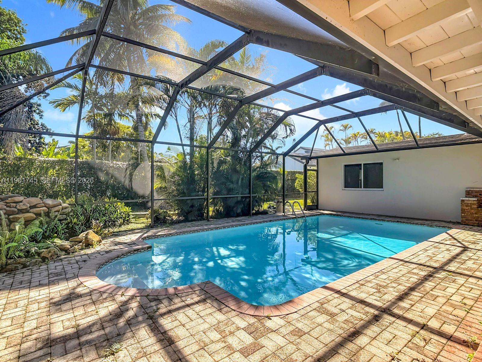 DELPHI VILLAS - Residential