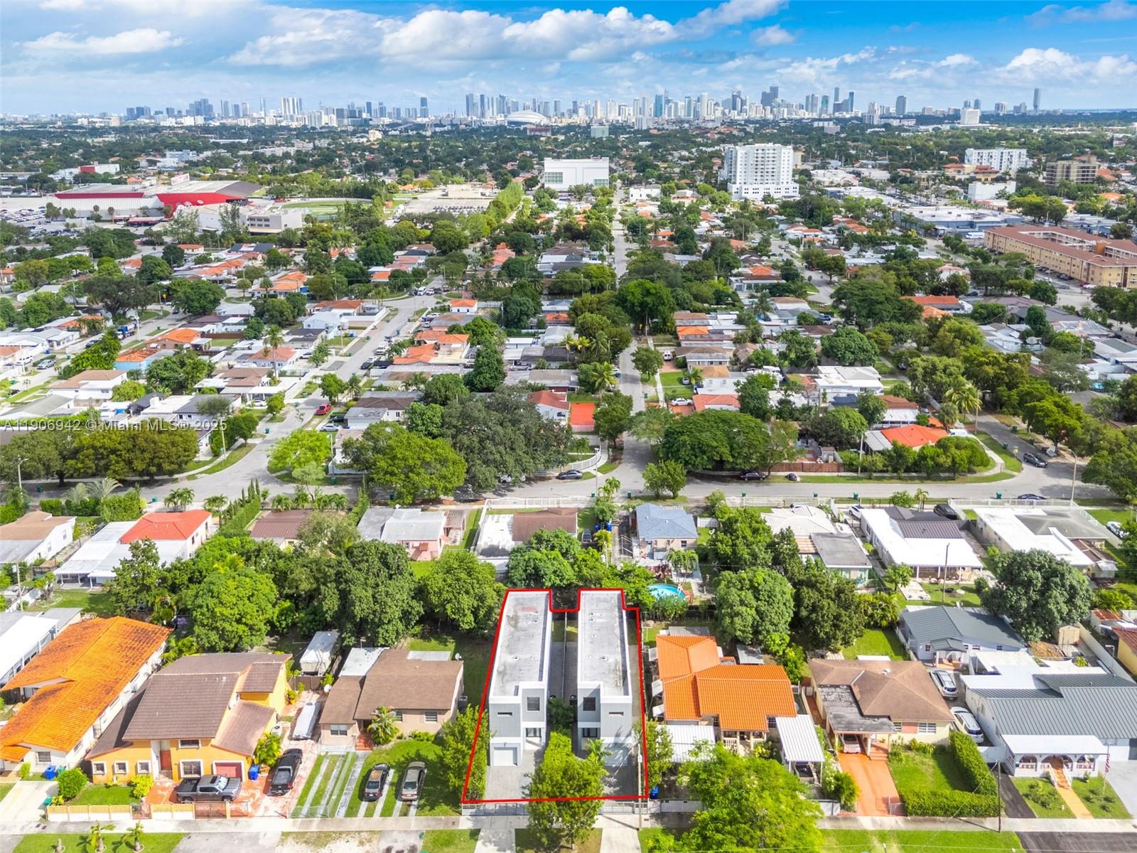 12TH ST MANORS SEC 3 - Residential