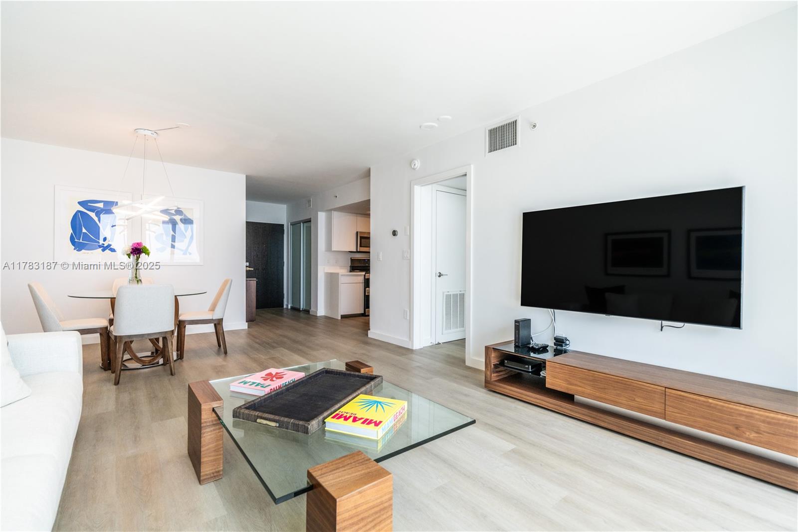 YACHT CLUB AT PORTOFINO C - Residential Lease