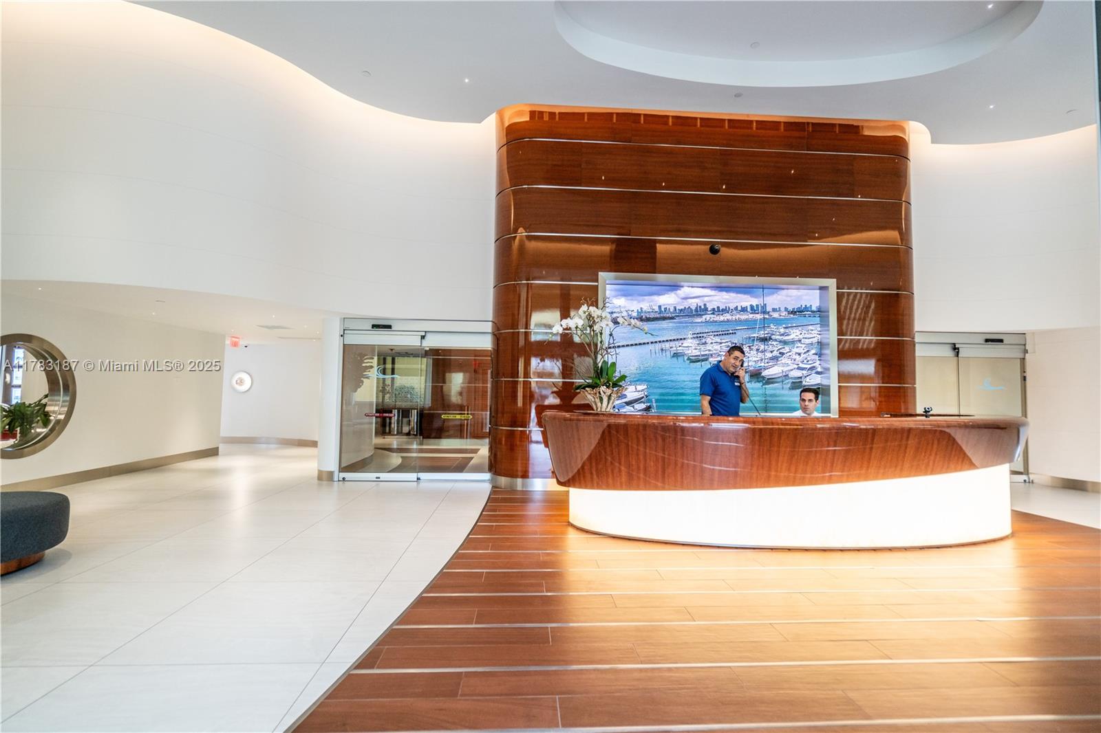 YACHT CLUB AT PORTOFINO C - Residential Lease