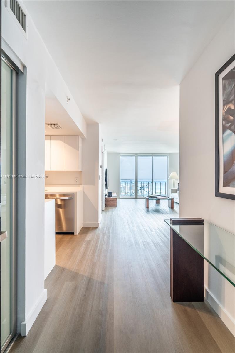 YACHT CLUB AT PORTOFINO C - Residential Lease