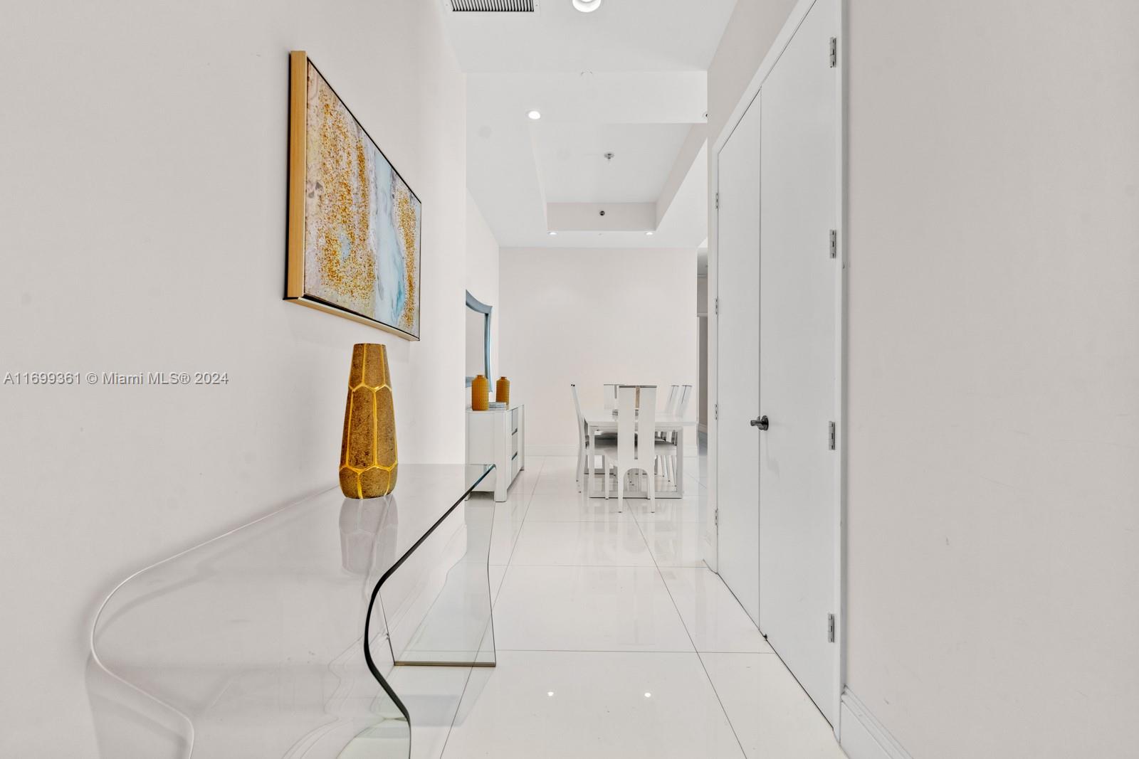TDR TOWER I CONDO - Residential Lease