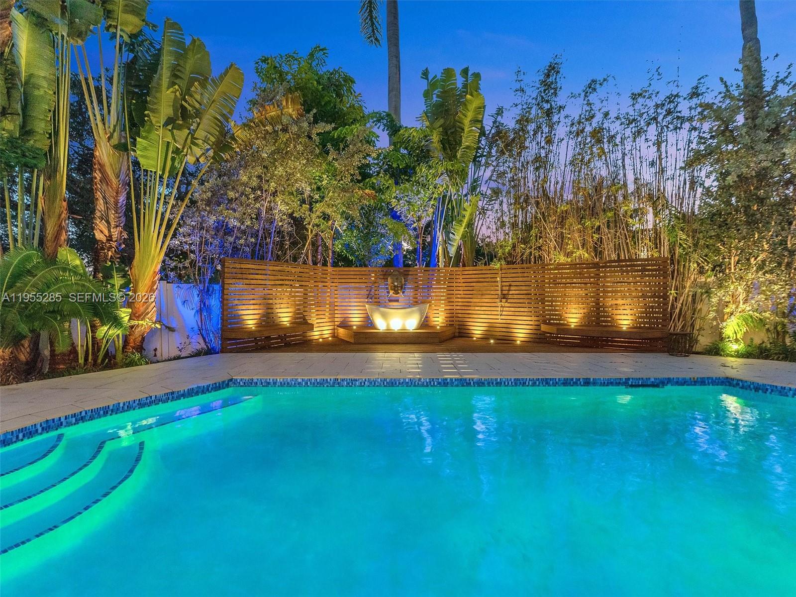 HOLLYWOOD LAKES SECTION - Residential