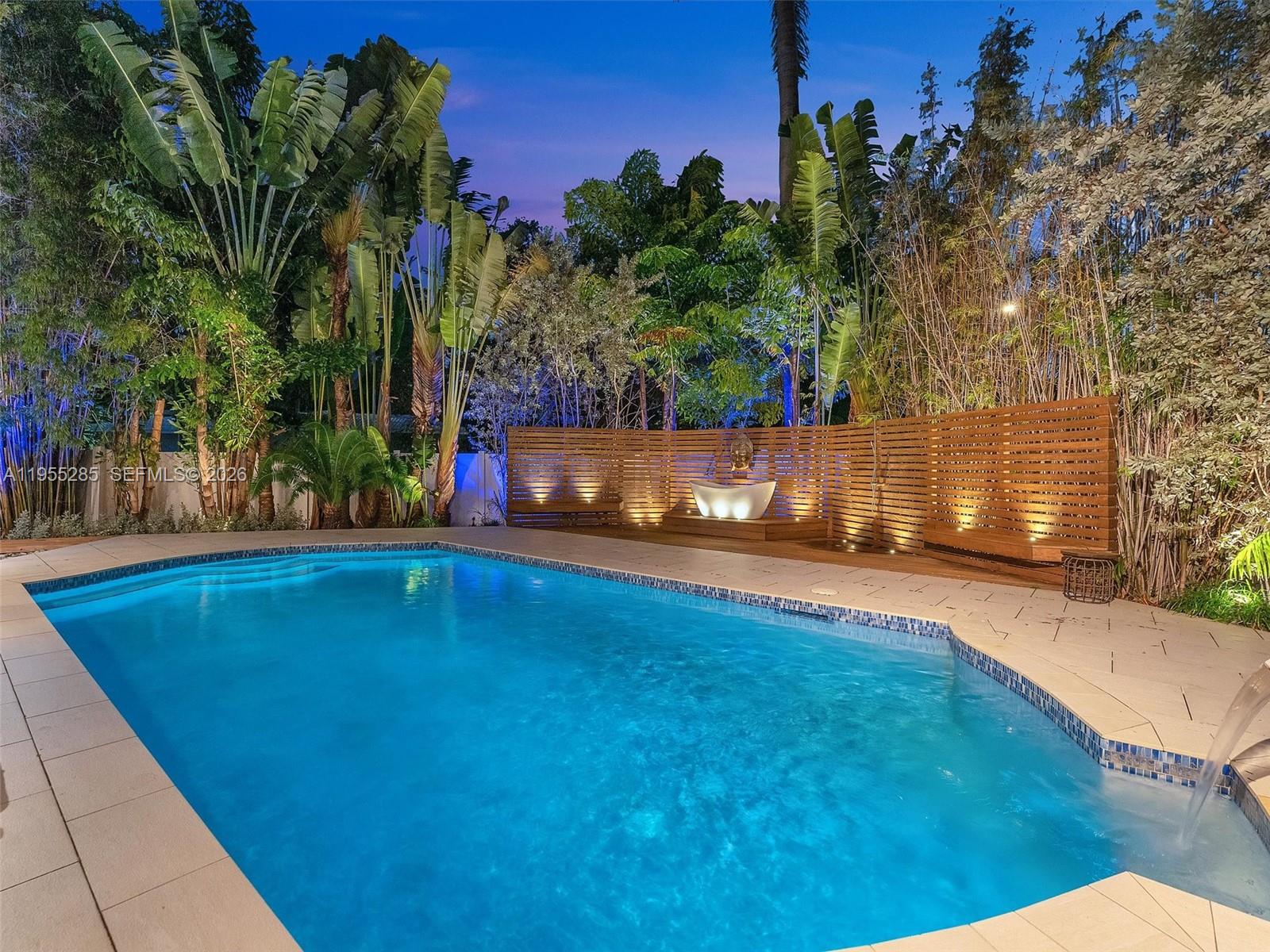 HOLLYWOOD LAKES SECTION - Residential