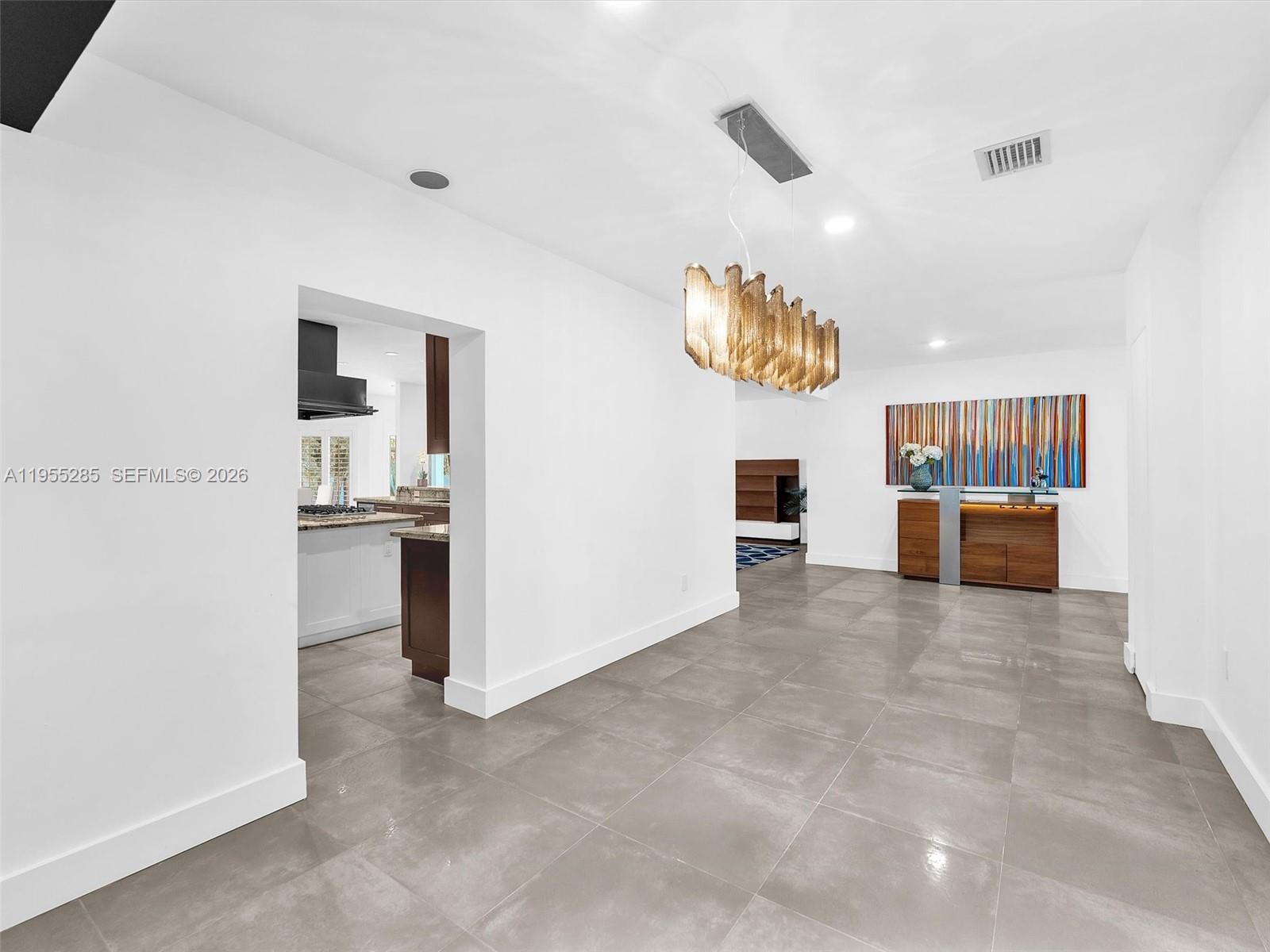 HOLLYWOOD LAKES SECTION - Residential